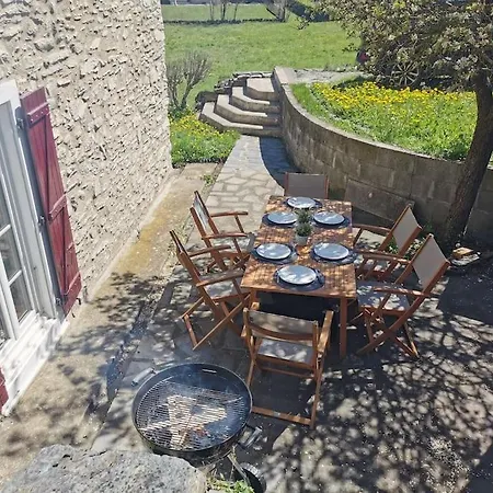 Tres Belle Maison Typique Proche De Saint-lary Holiday home